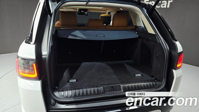 Land Rover Range Rover Sport 2019 — photo 19