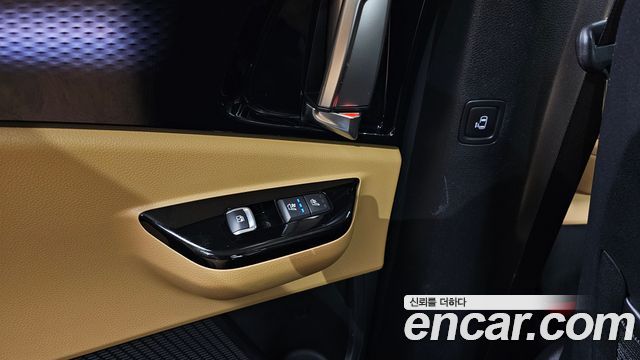 Kia Canival 2023 — photo 24