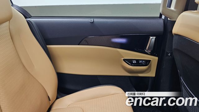 Kia Canival 2023 — photo 15