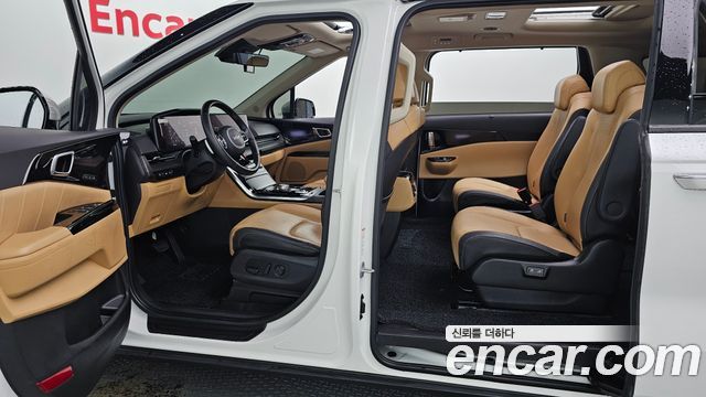 Kia Canival 2023 — photo 31