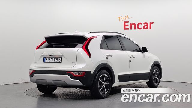 Kia Niro 2022 — photo 2