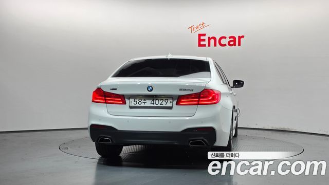 BMW 5-Series 2018 — photo 4