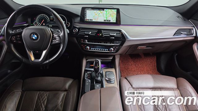 BMW 5-Series 2018 — photo 7