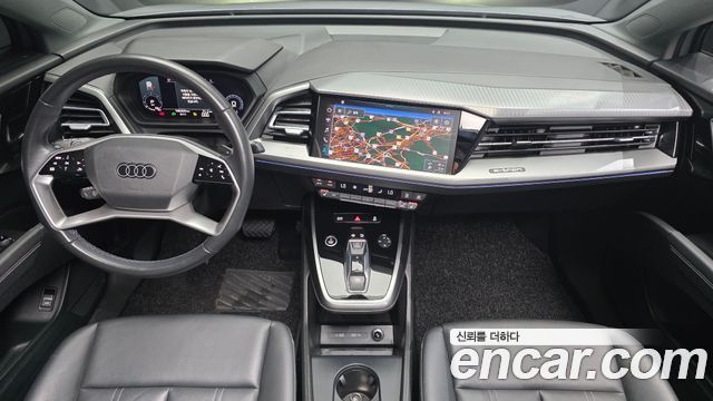 Audi Q4 e-tron 2022 — photo 10
