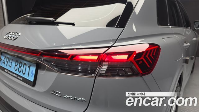 Audi Q4 e-tron 2022 — photo 9