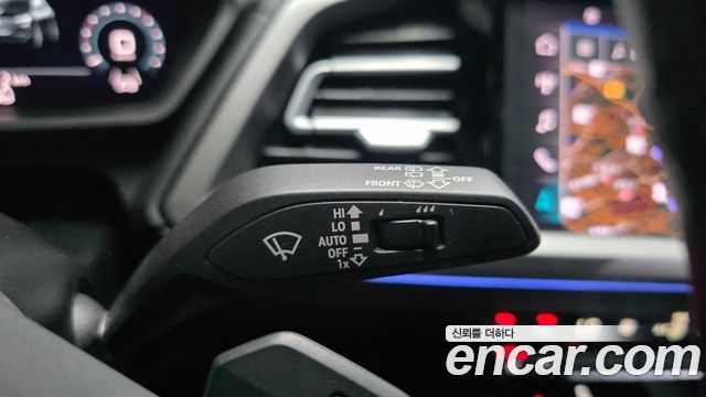 Audi Q4 e-tron 2022 — photo 29