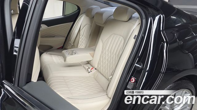 Genesis G70 2020 — photo 18