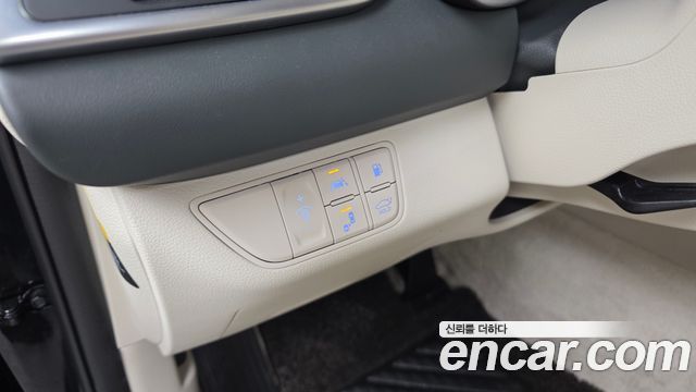 Genesis G70 2020 — photo 25