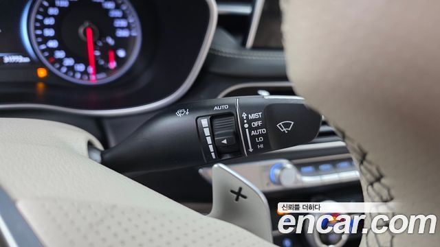 Genesis G70 2020 — photo 26