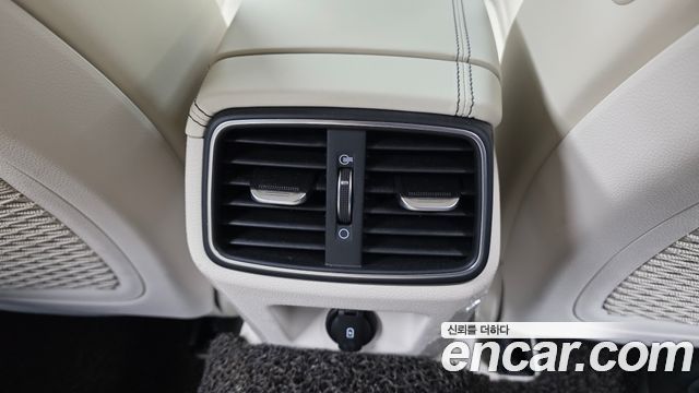 Genesis G70 2020 — photo 30