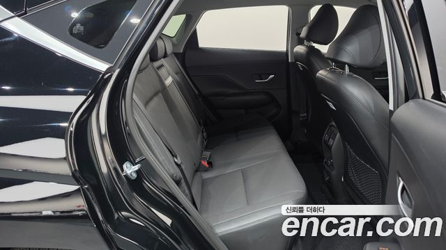 Hyundai Kona 2023 — photo 17