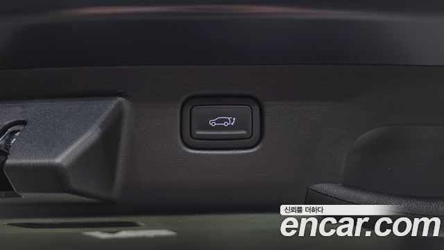 Hyundai Kona 2023 — photo 25