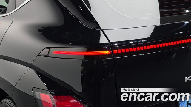 Hyundai Kona 2023 — photo 9