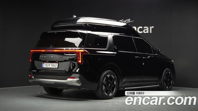 Kia Canival 2024 — photo 2