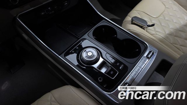 Kia Canival 2024 — photo 9
