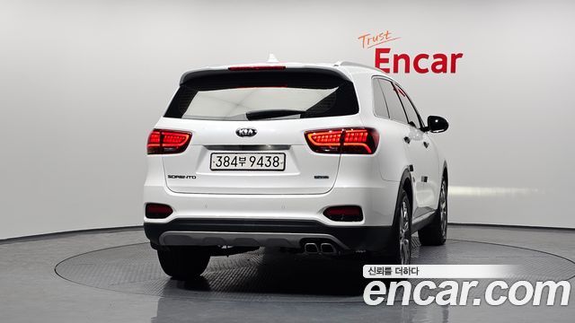 Kia Sorento 2018 — photo 4