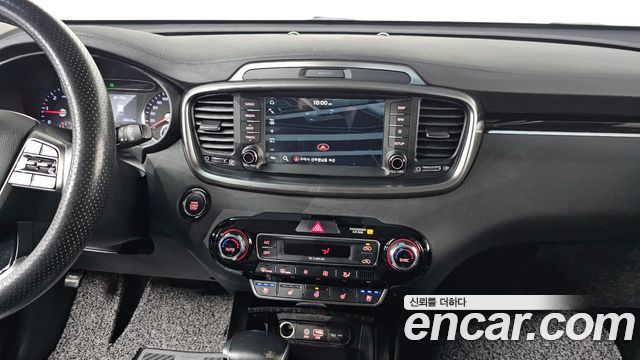 Kia Sorento 2018 — photo 13