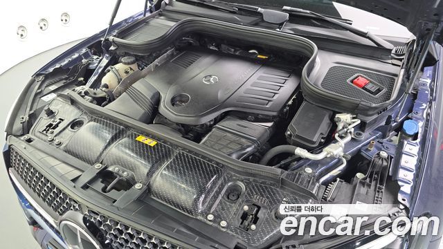 Mercedes-Benz GLE-Class 2023 — photo 6