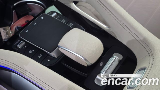 Mercedes-Benz GLE-Class 2023 — photo 21