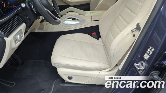 Mercedes-Benz GLE-Class 2023 — photo 26