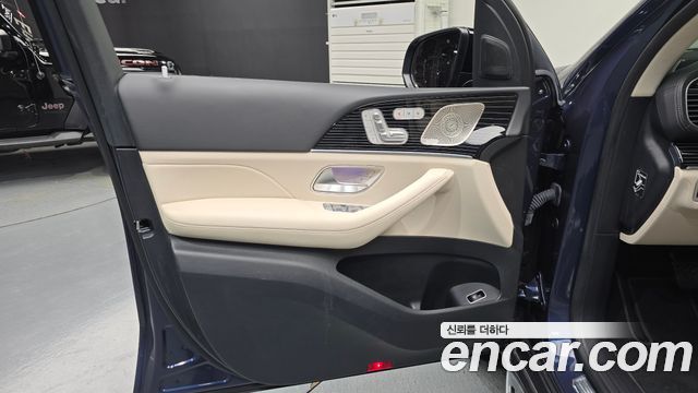 Mercedes-Benz GLE-Class 2023 — photo 14