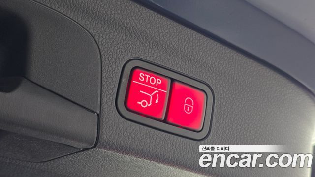 Mercedes-Benz GLE-Class 2023 — photo 30