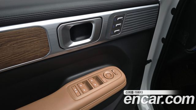 Hyundai Santafe 2024 — photo 27