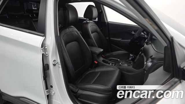 Hyundai Kona 2018 — photo 16