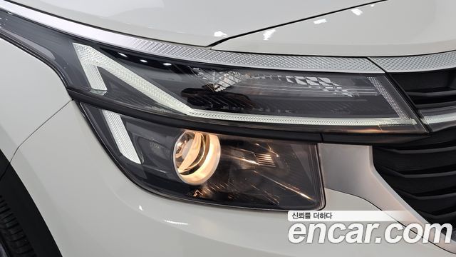 Kia Seltos 2024 — photo 8