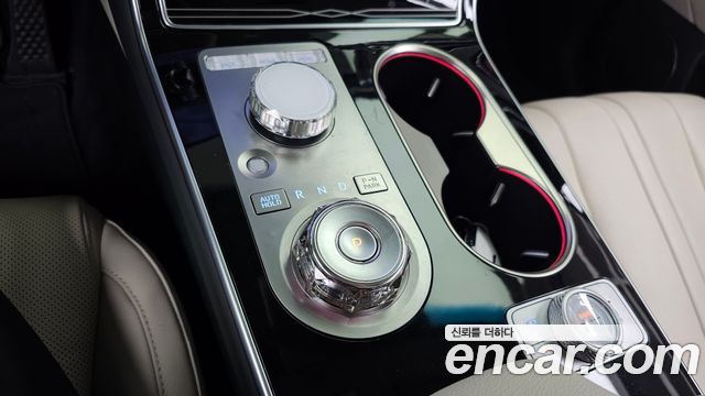 Genesis GV80 2025 — photo 12