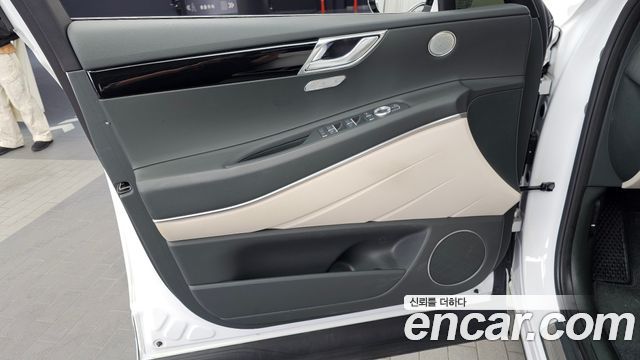 Genesis GV80 2025 — photo 14