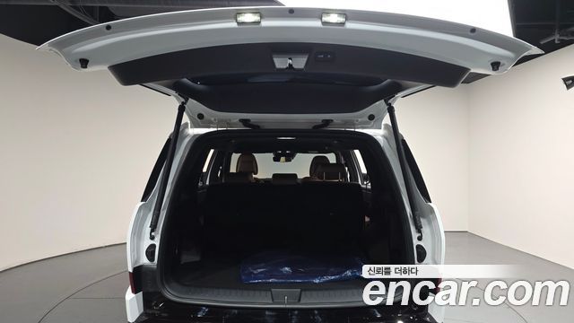 Hyundai Santafe 2025 — photo 26