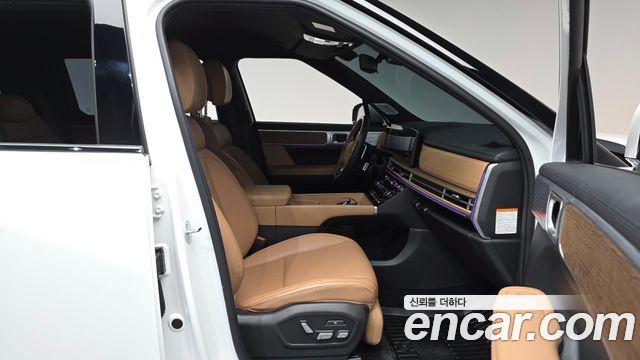 Hyundai Santafe 2025 — photo 16