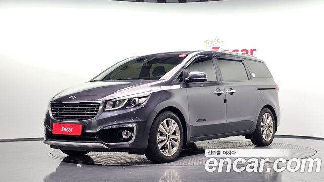 Kia Canival 2015 — photo 1