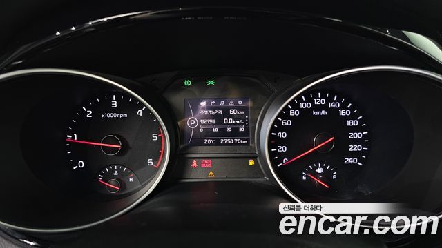 Kia Canival 2015 — photo 11