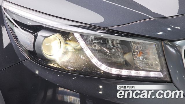 Kia Canival 2015 — photo 8