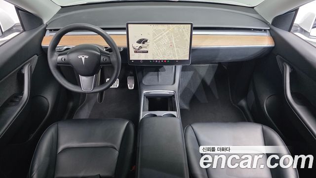 Tesla Model Y 2022 — photo 10