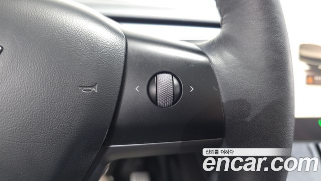 Tesla Model Y 2022 — photo 22