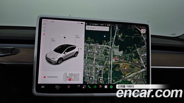 Tesla Model Y 2021 — photo 14
