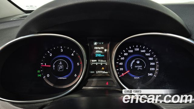 Hyundai Santafe 2015 — photo 11