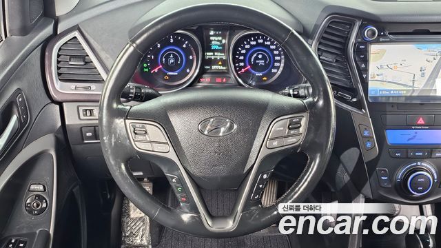 Hyundai Santafe 2015 — photo 23