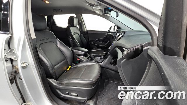 Hyundai Santafe 2015 — photo 16
