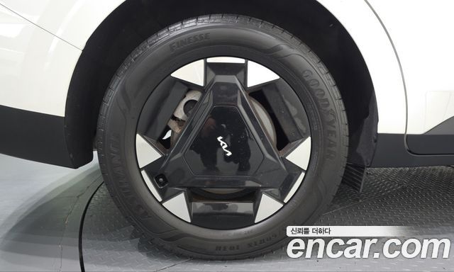 Kia Canival 2025 — photo 5