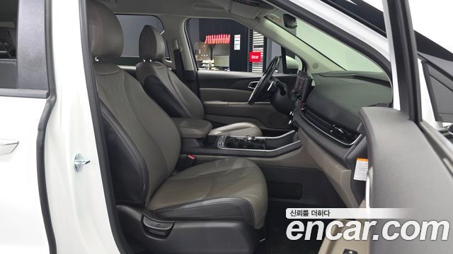 Kia Canival 2025 — photo 17