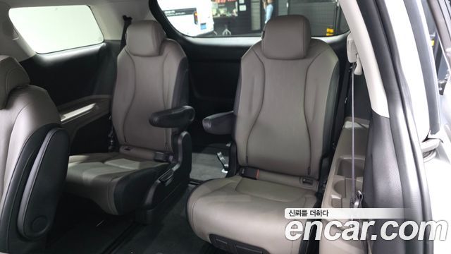 Kia Canival 2025 — photo 19