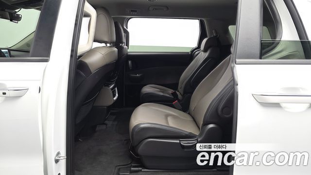 Kia Canival 2025 — photo 16
