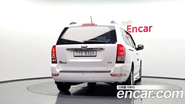 Kia Canival 2013 — photo 4