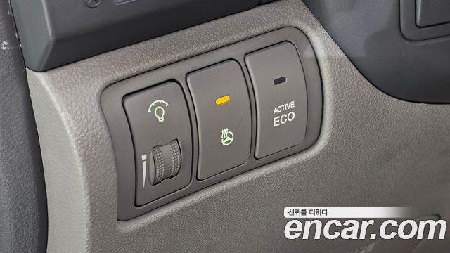 Kia Canival 2013 — photo 19