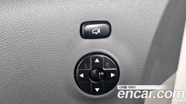 Kia Canival 2013 — photo 20