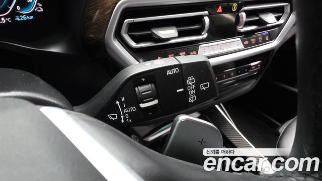 BMW X3 2022 — photo 32